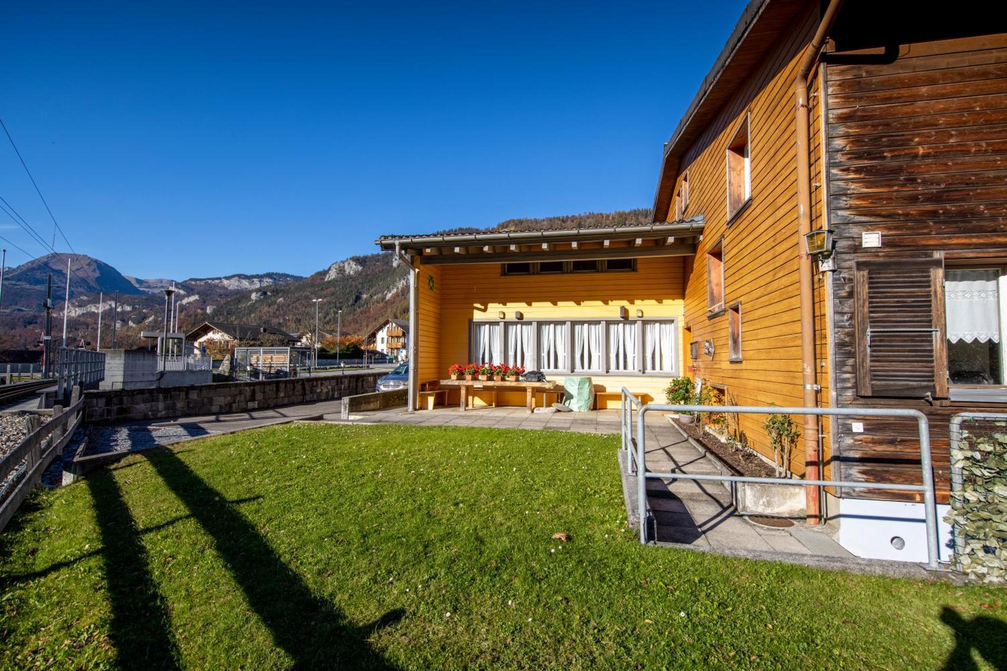 Simons Herberge Meiringen Bagian luar foto